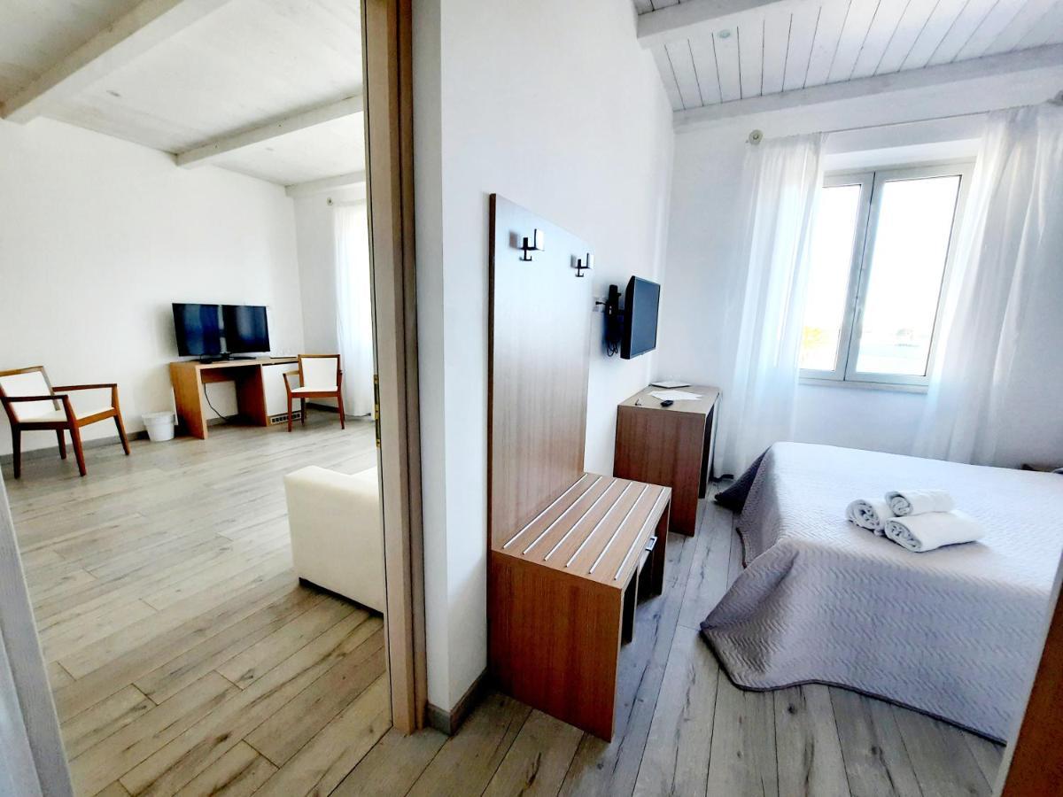 La Promenade Rooms & Suites Olbia Exteriör bild