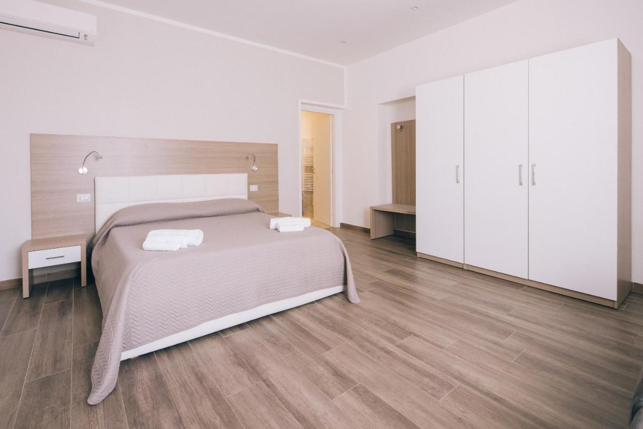 La Promenade Rooms & Suites Olbia Exteriör bild